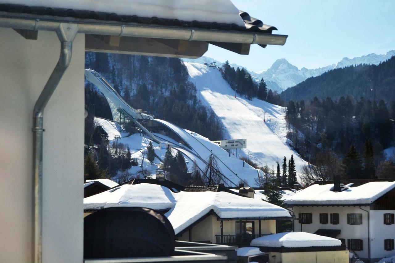 Gaestehaus Am Riedweg Garmisch-Partenkirchen Exterior foto